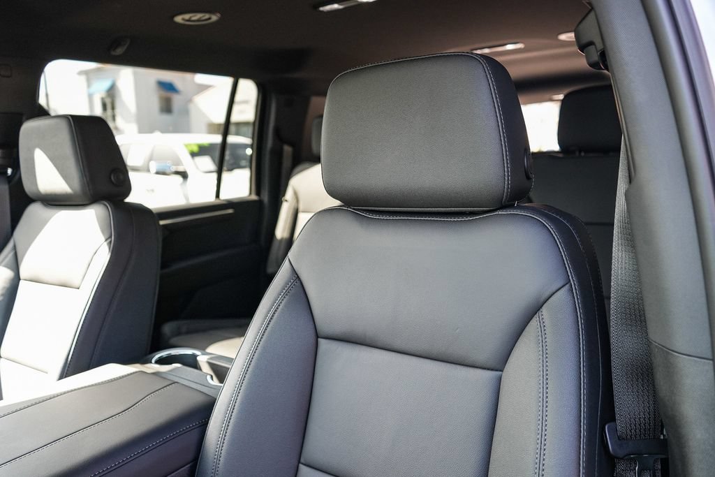 New 2026 Chevrolet Suburban LT w/ Comfort Package AWD/4WD image 25