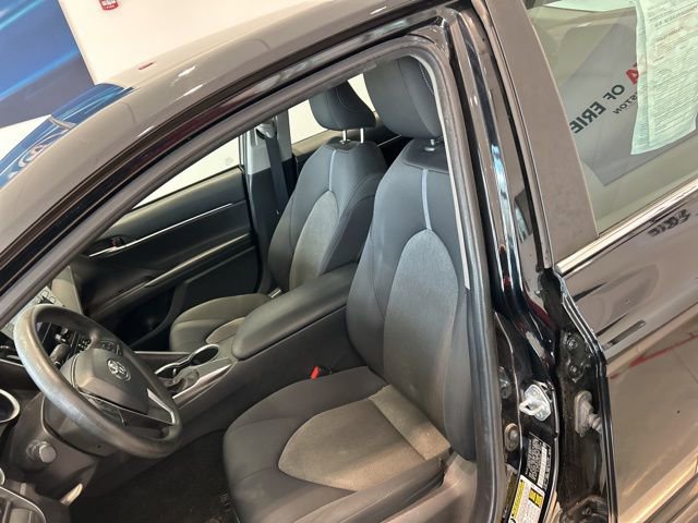 Used 2021 Toyota Camry LE FWD image 13