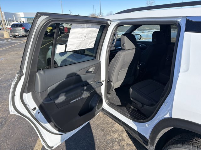 New 2026 Chevrolet Traverse LT w/ Sun and Wheel Package image 23