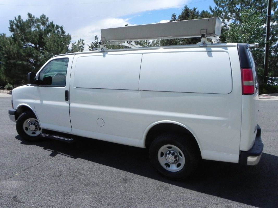 Used 2016 Chevrolet Express 3500 image 3