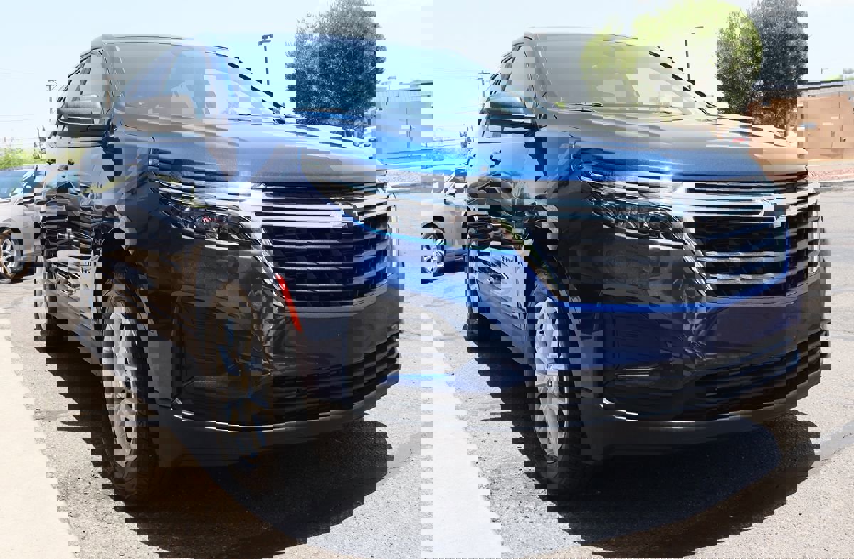 Used 2022 Chevrolet Equinox LS w/ LS Convenience Package image 18