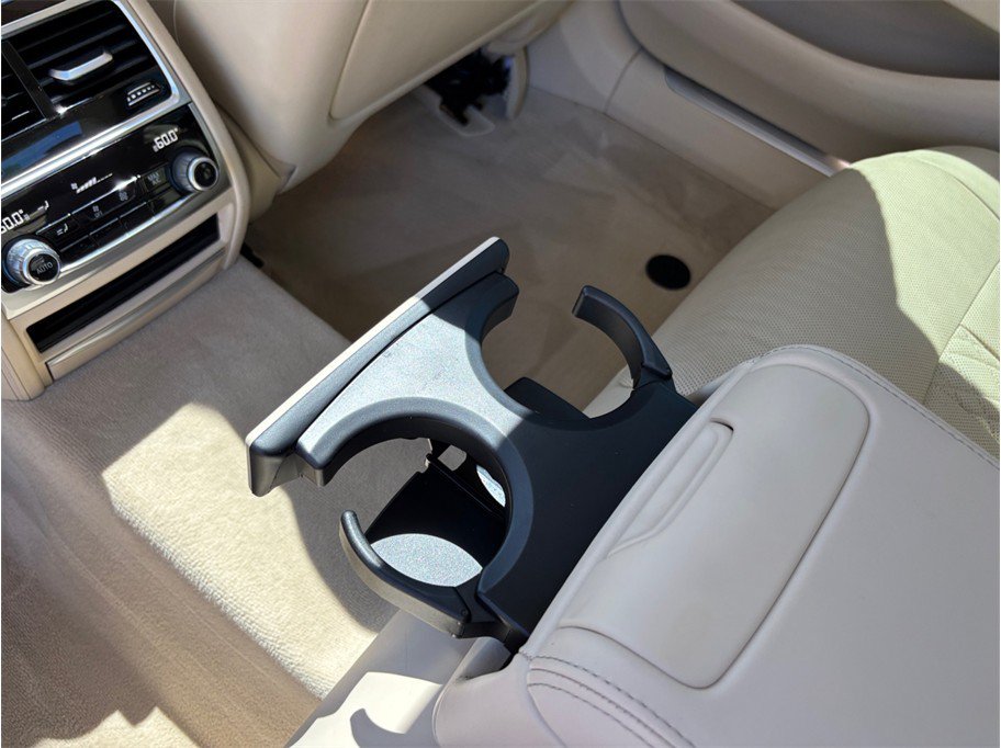 Used 2016 BMW 750i RWD image 44