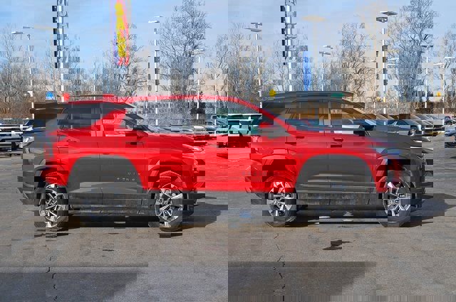 New 2026 Chevrolet Equinox LT image 2