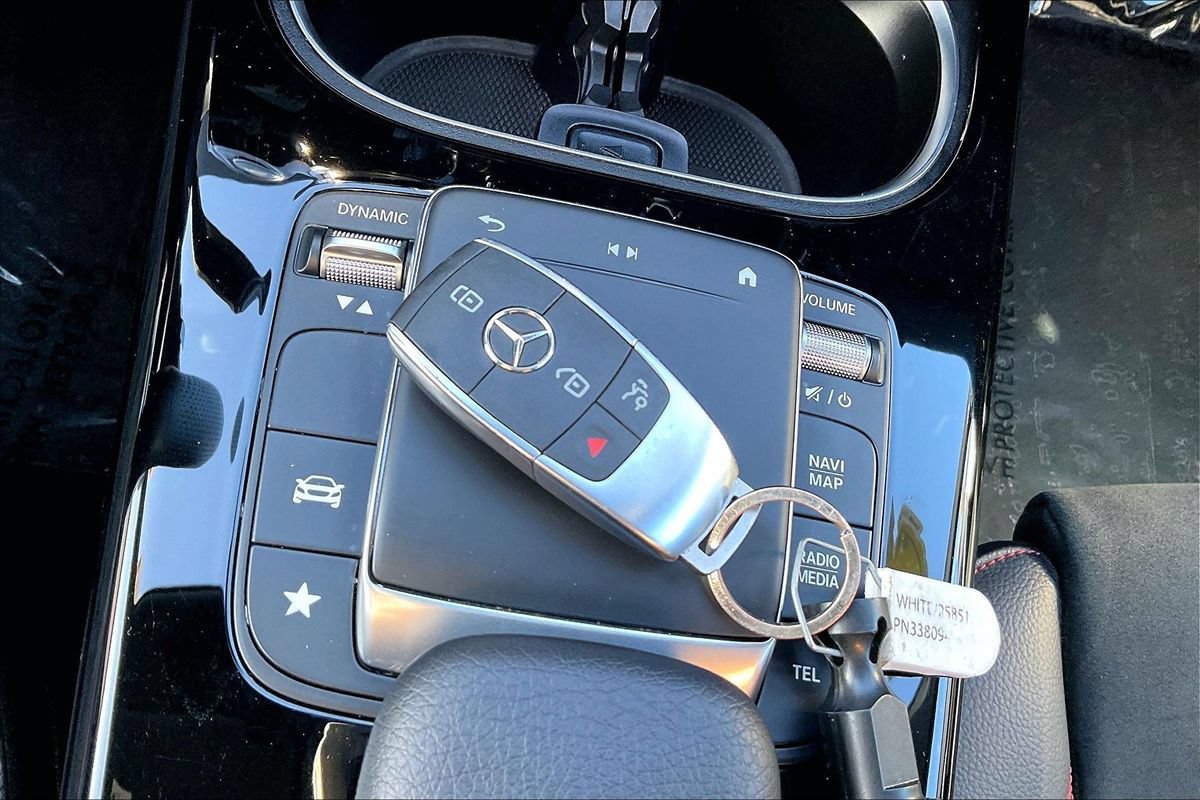 Used 2023 Mercedes-Benz CLA 250 image 10