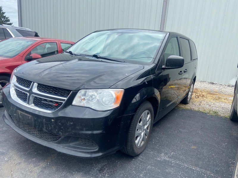 Used 2019 Dodge Grand Caravan SE FWD image 3