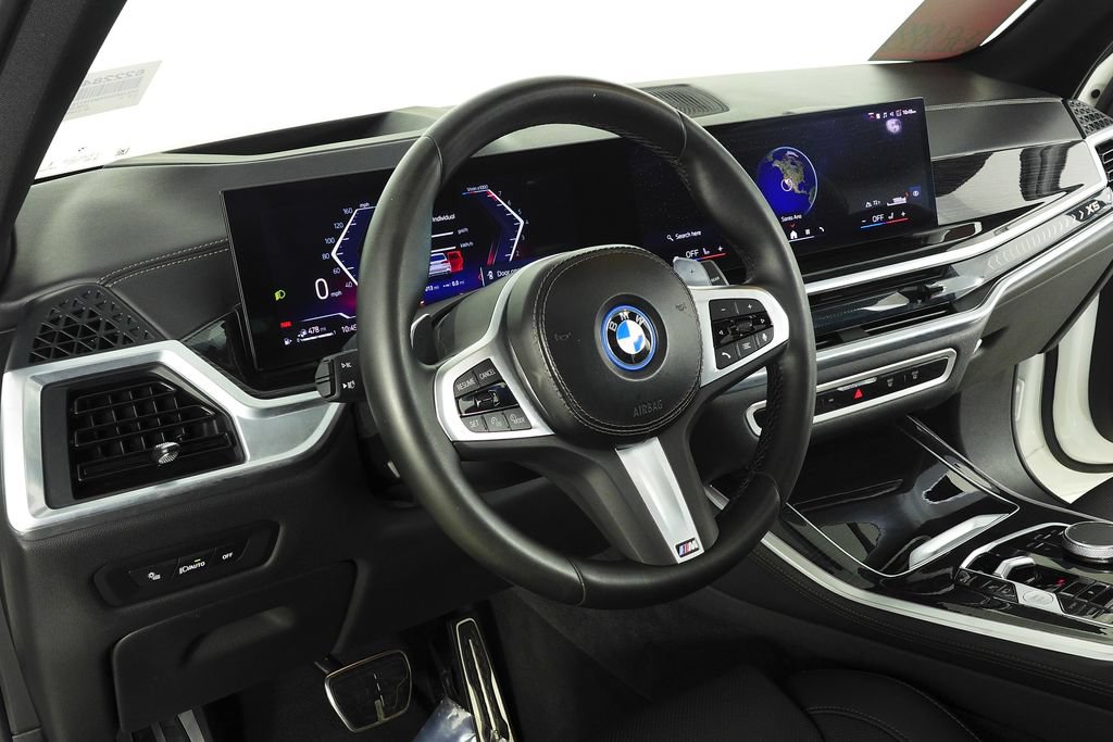Used 2024 BMW X5 xDrive50e w/ M Sport Package AWD/4WD image 31