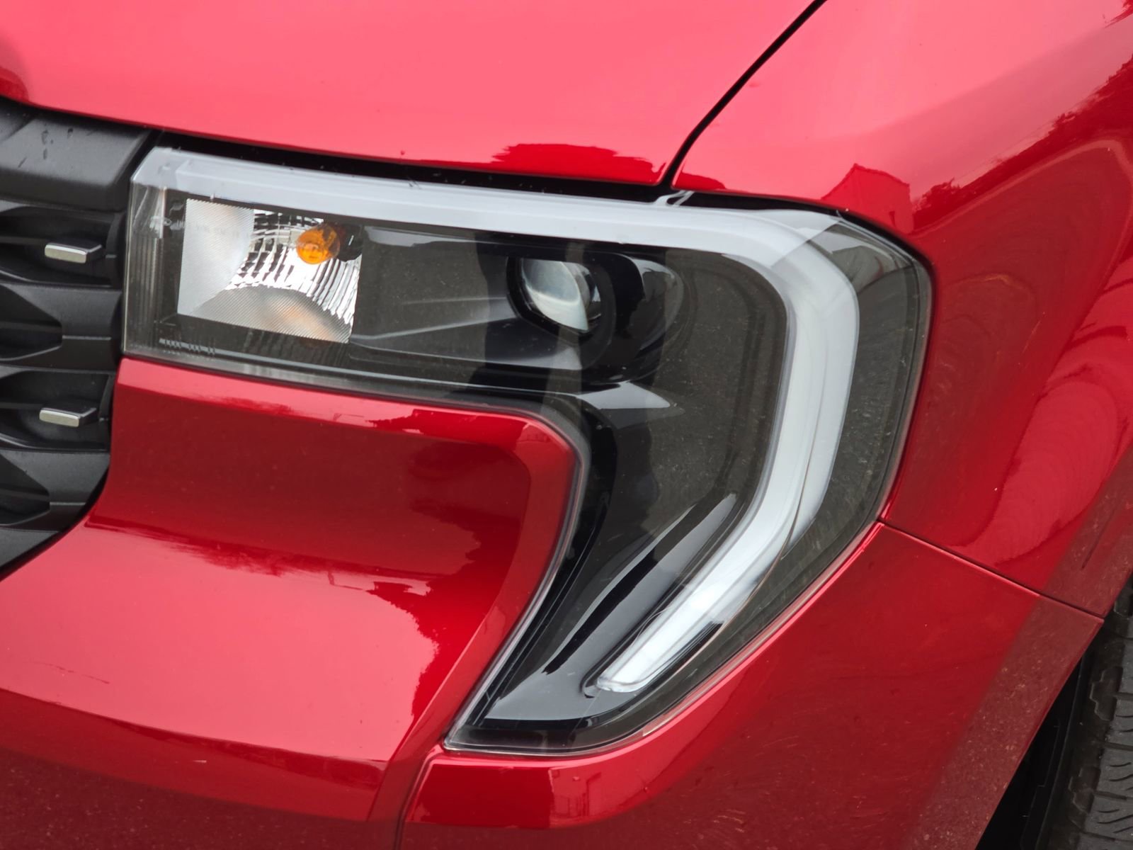 Used 2025 Ford Maverick Lariat w/ 4K Tow Package image 38