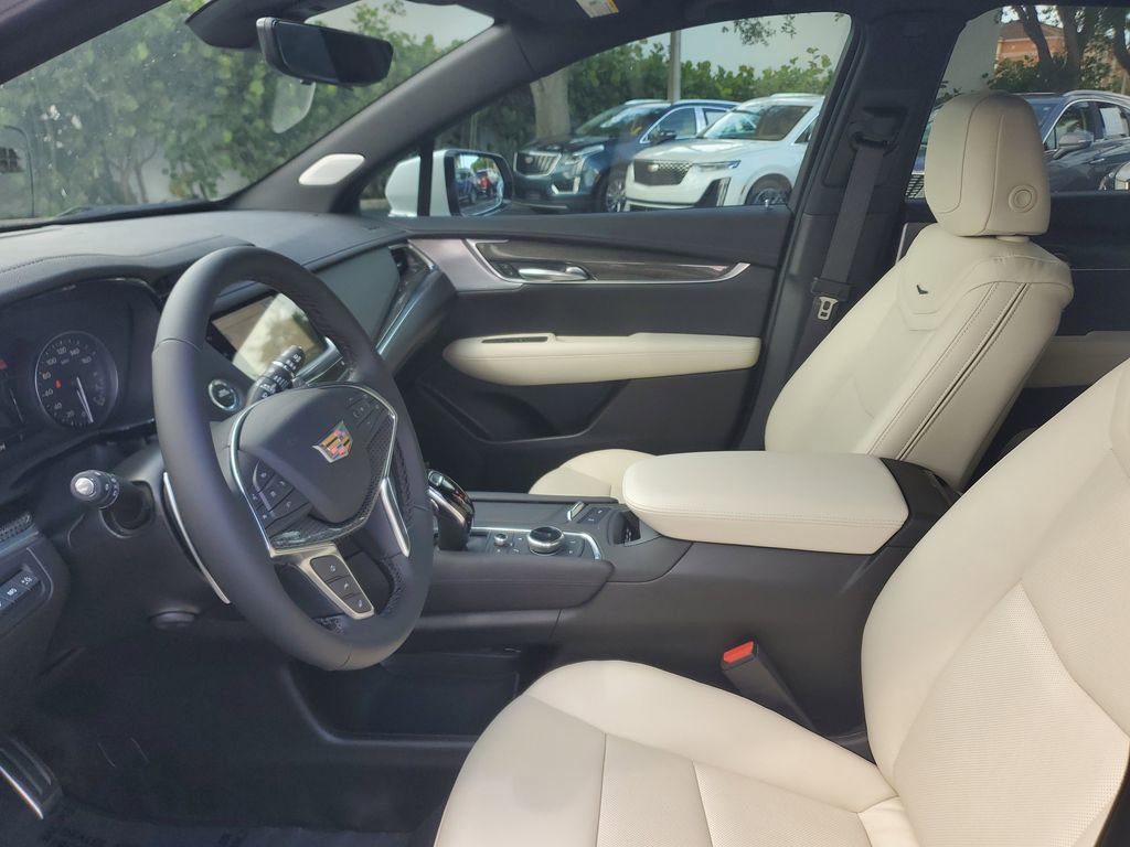 Certified 2026 Cadillac XT5 Sportv AWD/4WD image 22