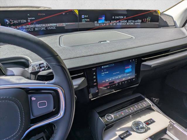 New 2025 Lincoln Navigator L Reserve AWD/4WD image 12