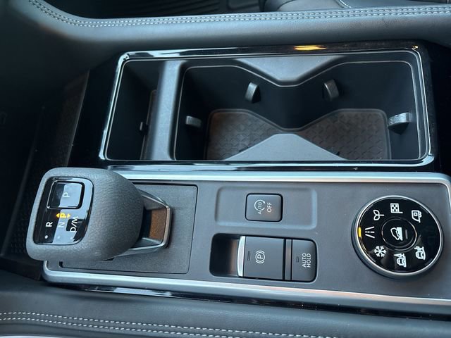 Used 2024 Nissan Pathfinder Platinum w/ Cargo Package image 22