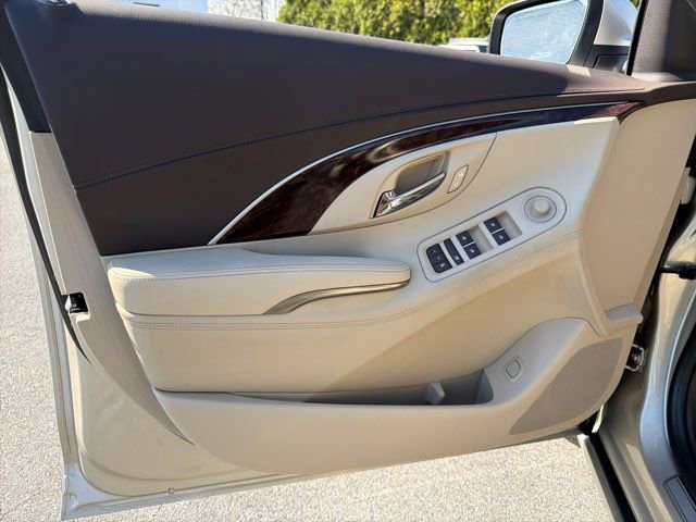 Used 2015 Buick LaCrosse Leather image 11