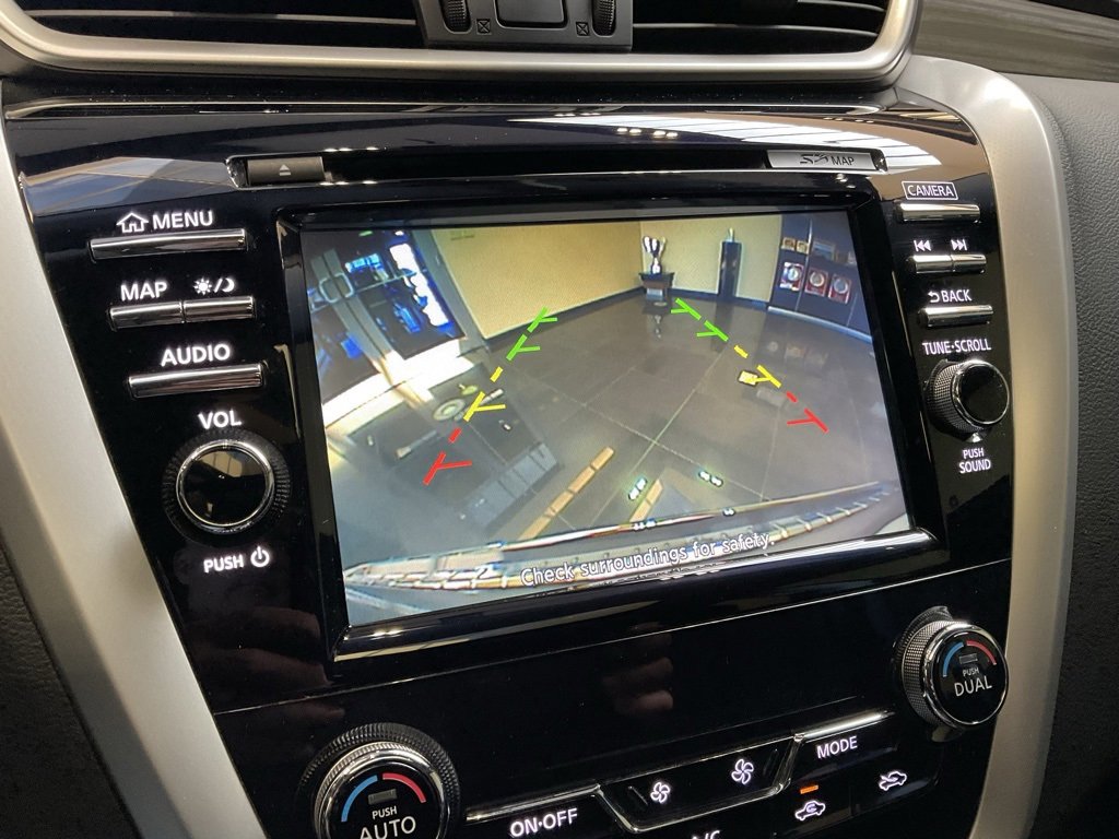 Used 2016 Nissan Murano SV w/ Premium Package image 17