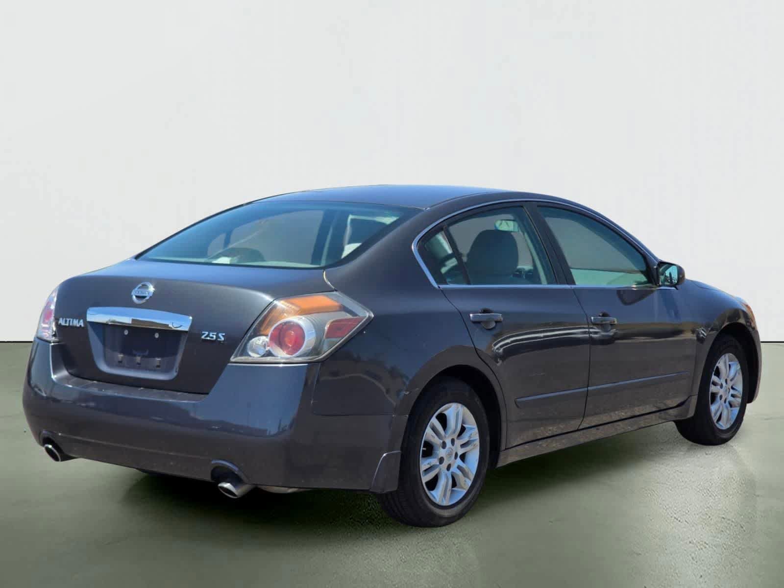 Used 2012 Nissan Altima 2.5 S w/ Convenience Pkg FWD image 6
