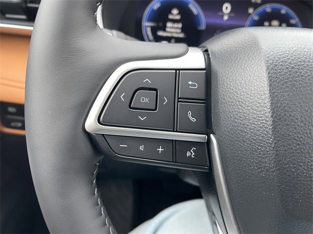 New 2026 Toyota Highlander Platinum image 24