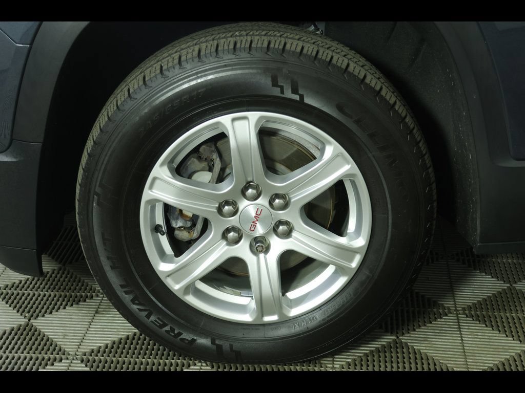 Used 2019 GMC Acadia SLE w/ LPO, Floor Liner Package AWD/4WD image 7