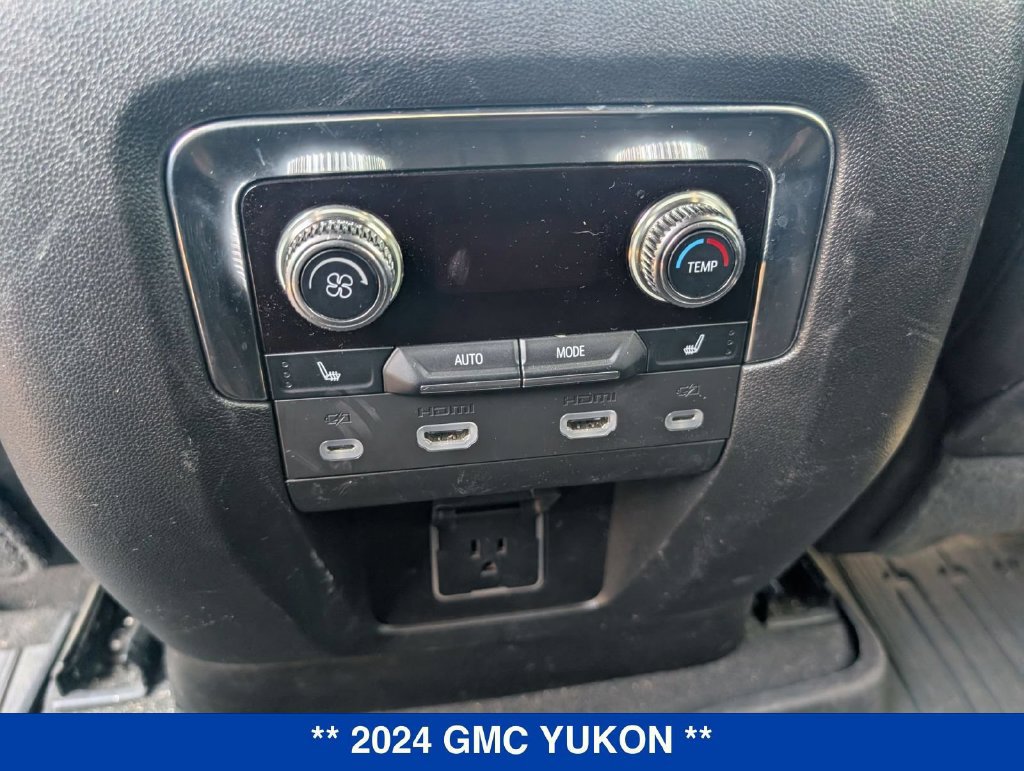 Used 2024 GMC Yukon Denali w/ Advanced Technology Package AWD/4WD image 25