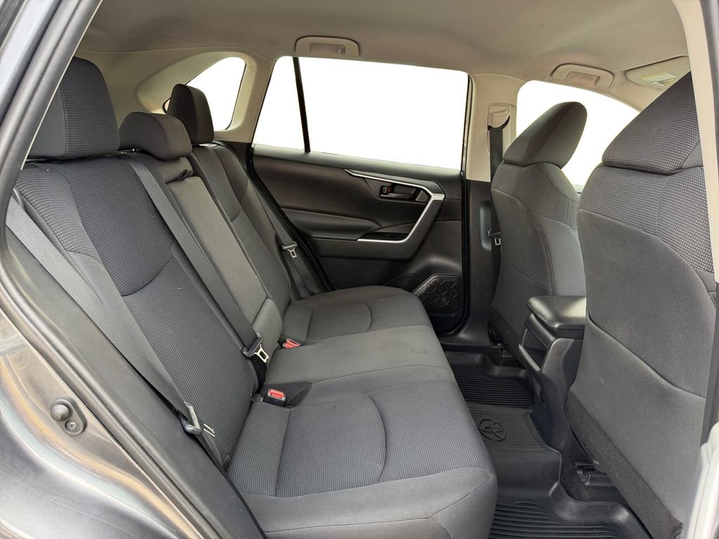 Used 2019 Toyota RAV4 LE w/ All Weather Liner Package AWD/4WD image 20
