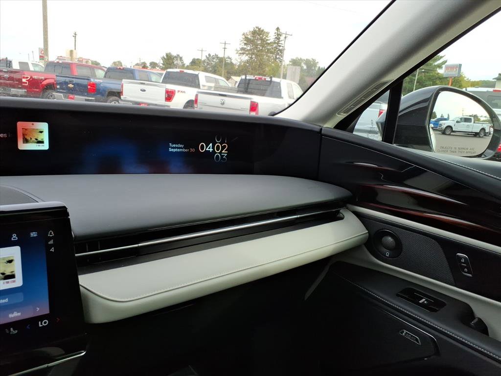 Used 2024 Lincoln Nautilus Premier w/ Equipment Group 102A image 21