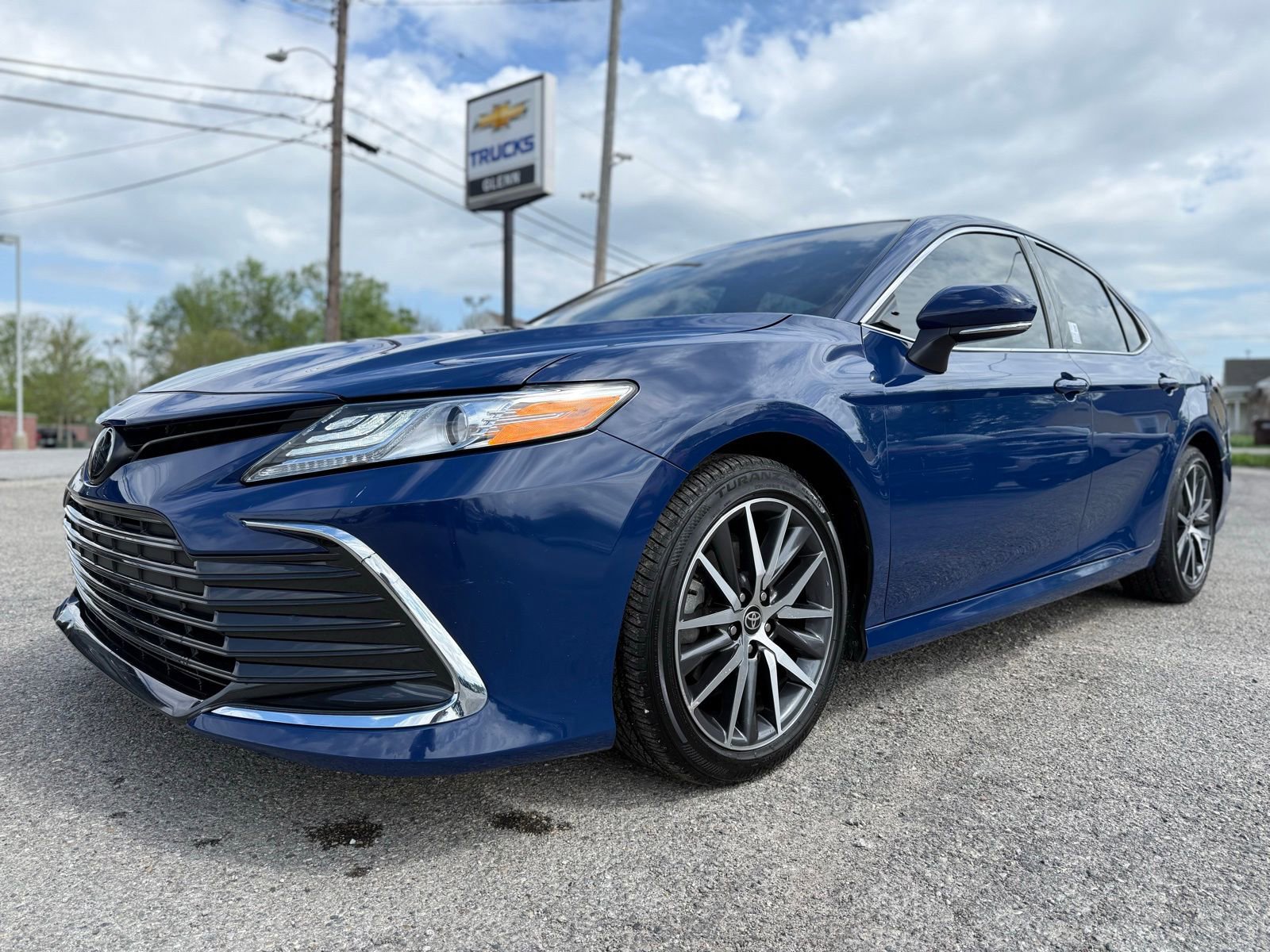 Used 2024 Toyota Camry XLE image 2