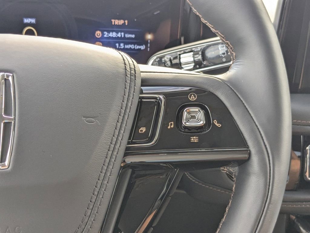 New 2025 Lincoln Aviator Reserve w/ Luxury Package image 30