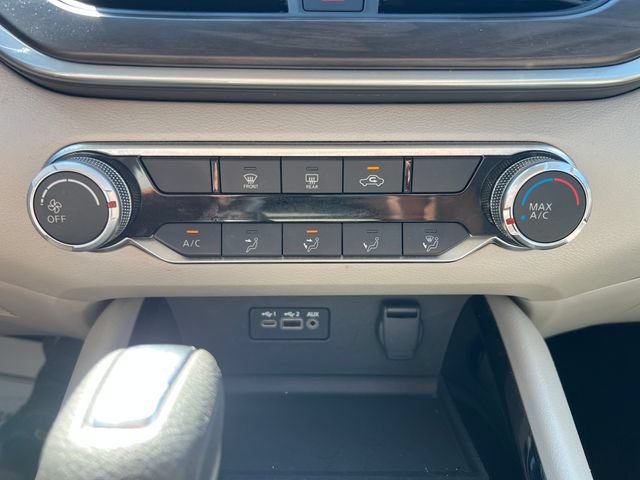 Used 2024 Nissan Altima 2.5 SV FWD image 28