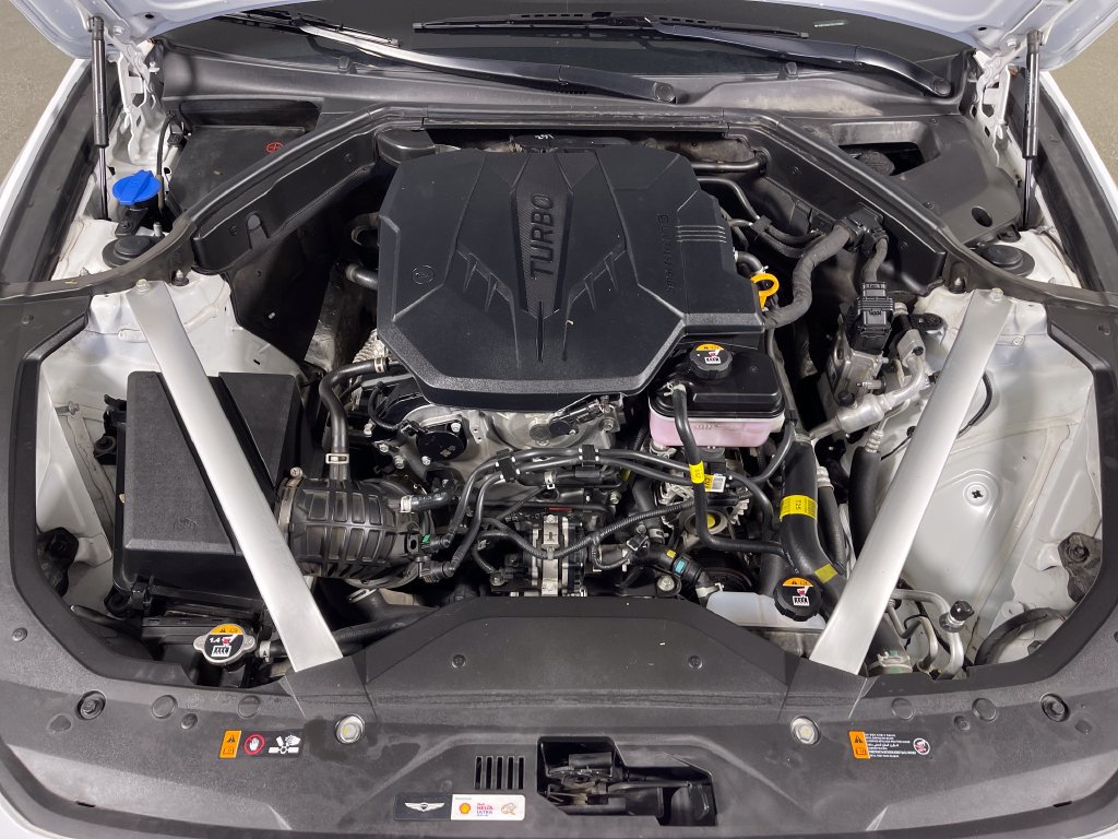 Used 2025 Genesis G70 2.5T AWD/4WD image 9