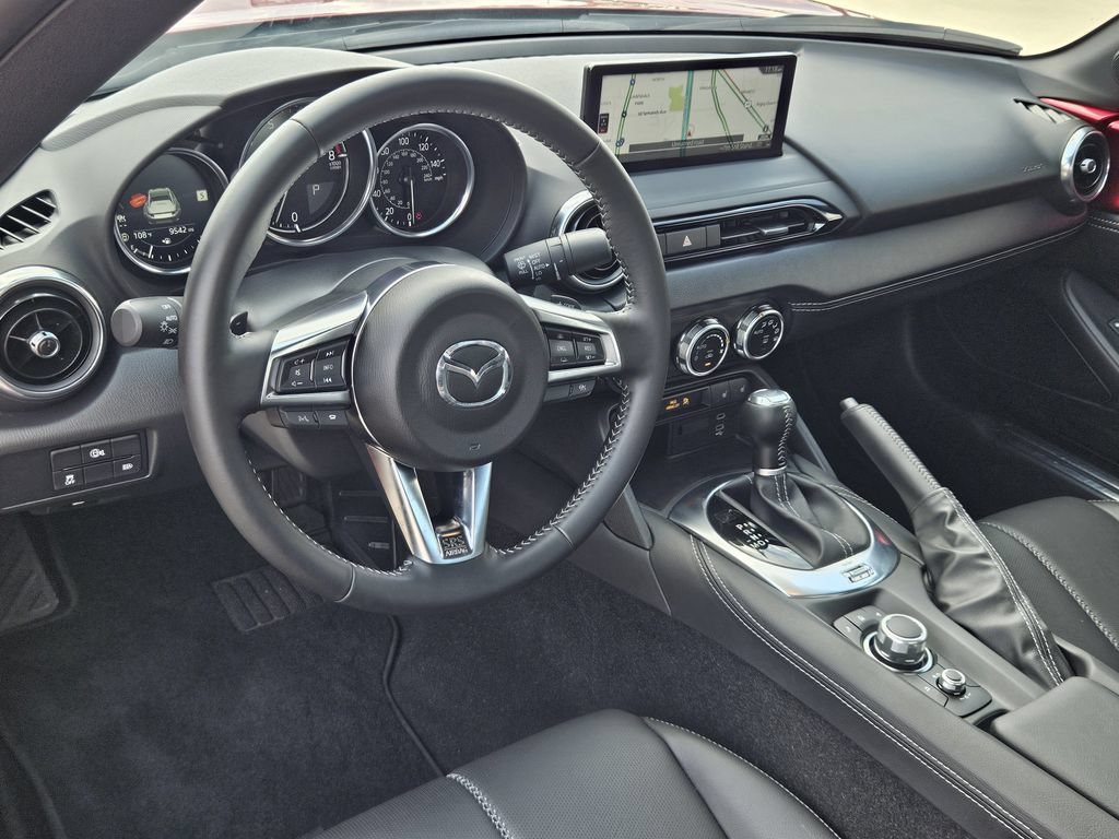 Used 2025 MAZDA MX-5 Miata RF Grand Touring RWD image 10