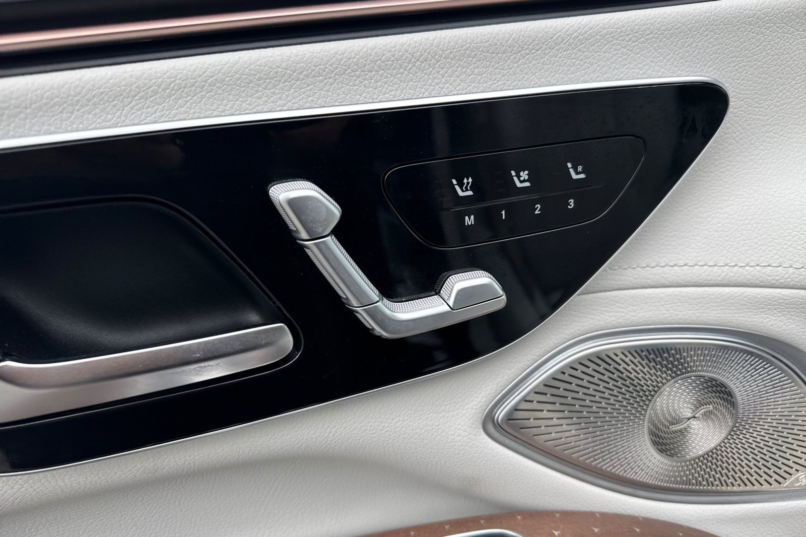 Certified 2023 Mercedes-Benz EQS 450+ 4MATIC SUV image 29