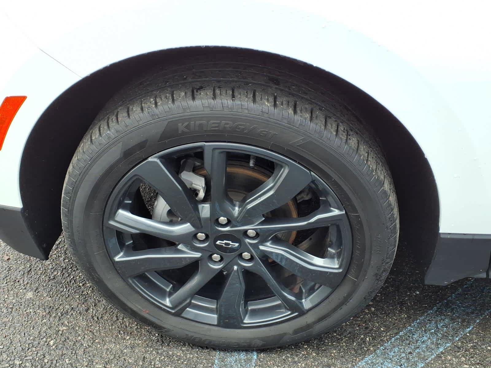 Used 2023 Chevrolet Equinox RS AWD/4WD image 8