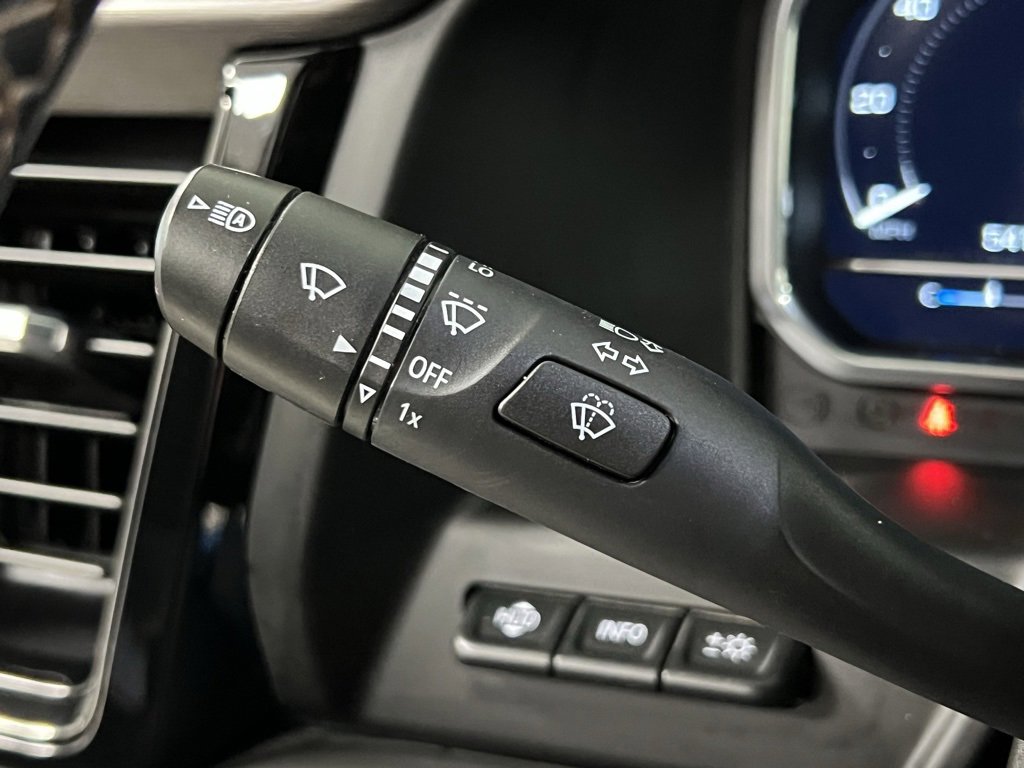 Used 2024 GMC Sierra 2500 AT4 w/ Technology Package image 35