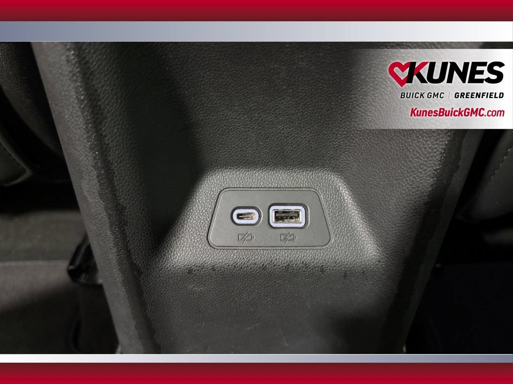 Used 2023 Buick Envision Preferred w/ Sport Touring Package AWD/4WD image 34