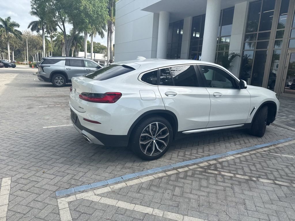 Certified 2023 BMW X4 xDrive30i w/ Premium Package image 23