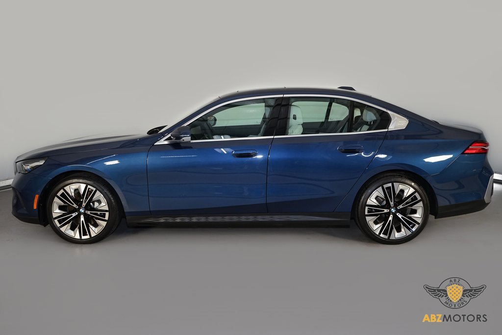 Used 2025 BMW 530i image 5