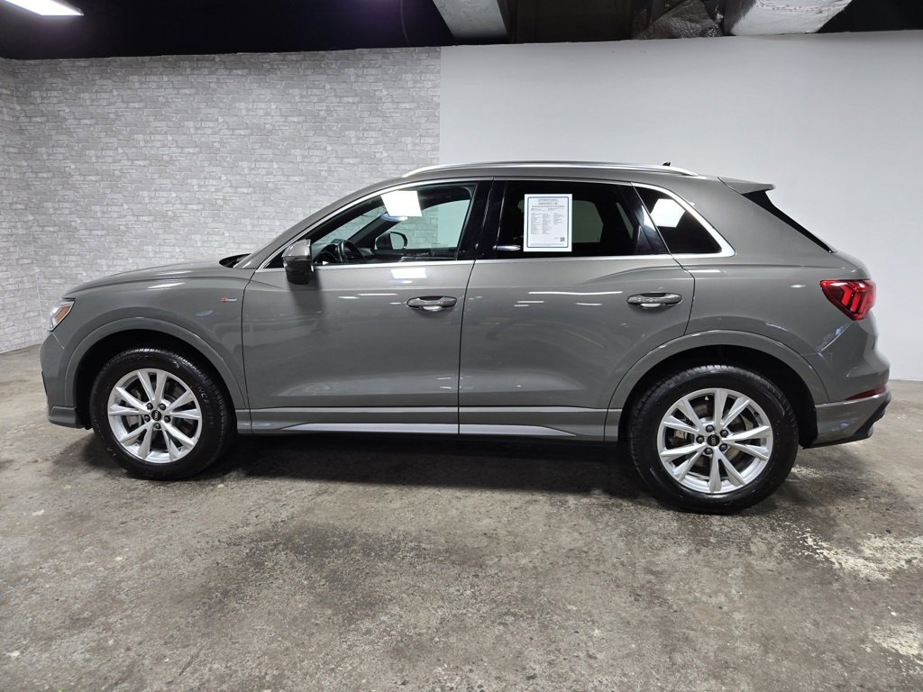 Used 2024 Audi Q3 2.0T Premium image 2