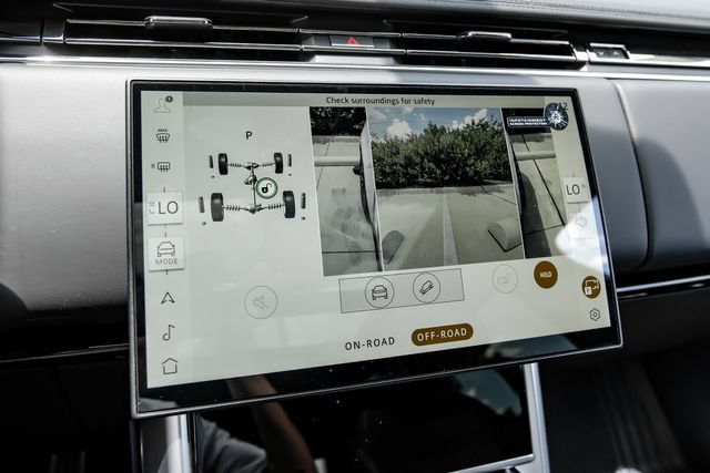 New 2026 Land Rover Range Rover SE AWD/4WD image 30