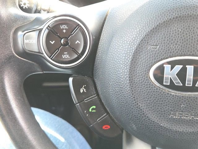 Used 2018 Kia Soul FWD image 33