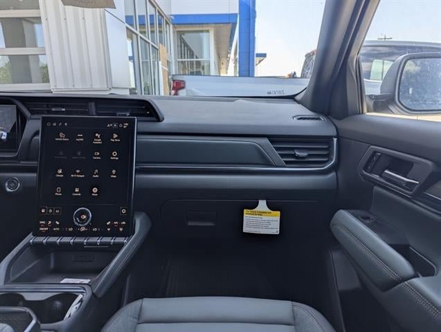 New 2026 GMC Terrain AT4 w/ Technology Package II AWD/4WD image 4