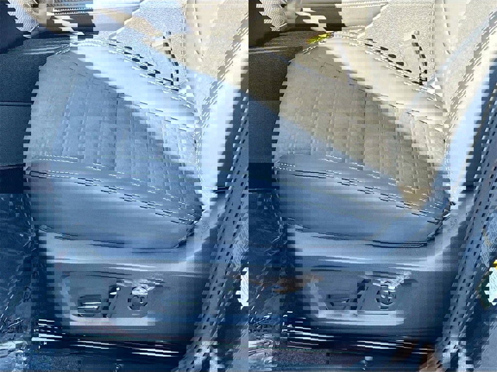 New 2025 Mitsubishi Outlander SE image 20