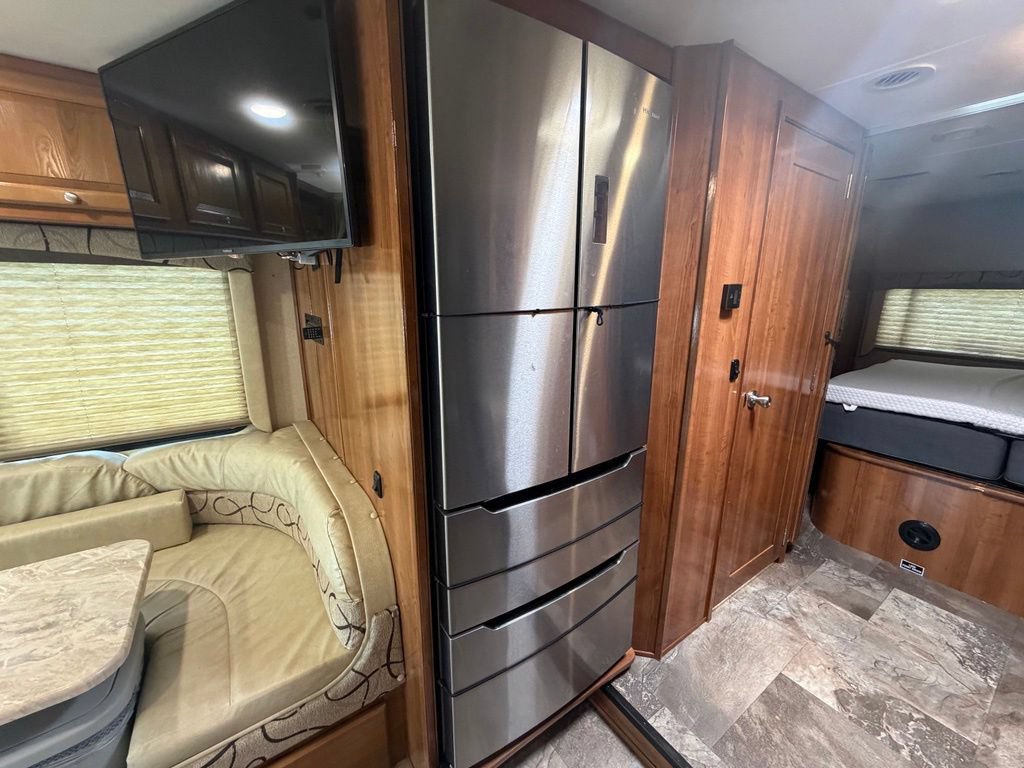 Used 2017 Ford E-450 and Econoline 450 Super Duty w/ Motorhome Prep Package RWD image 20