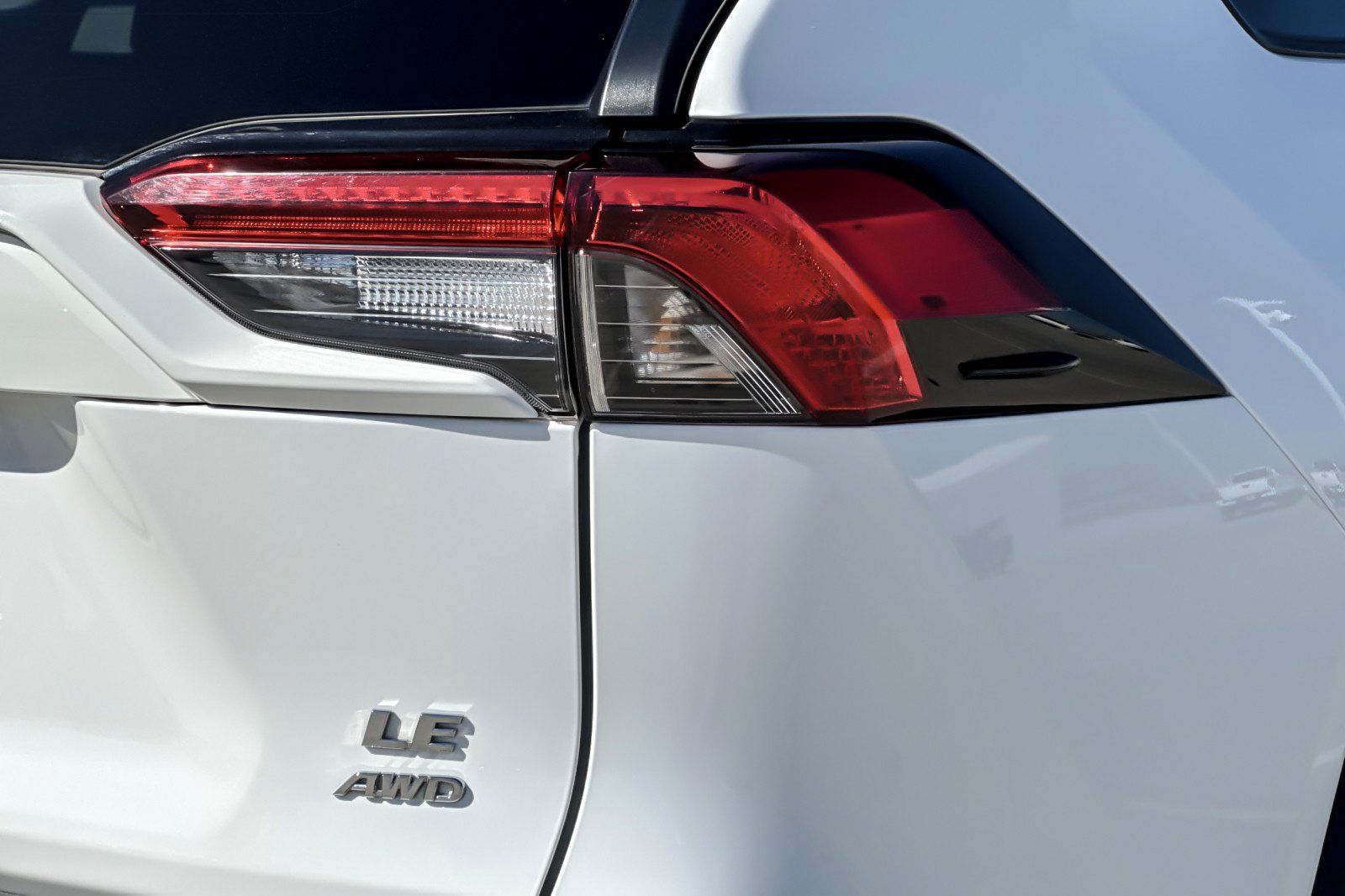 Certified 2024 Toyota RAV4 LE AWD/4WD image 25
