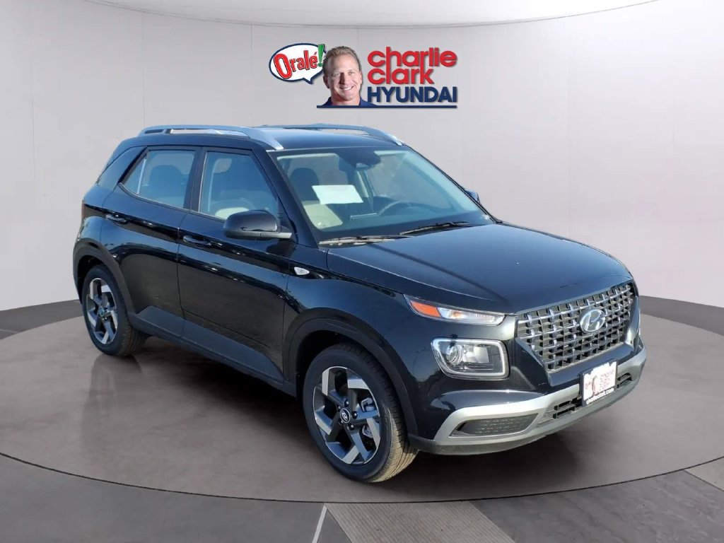 New 2026 Hyundai Venue SEL FWD image 7