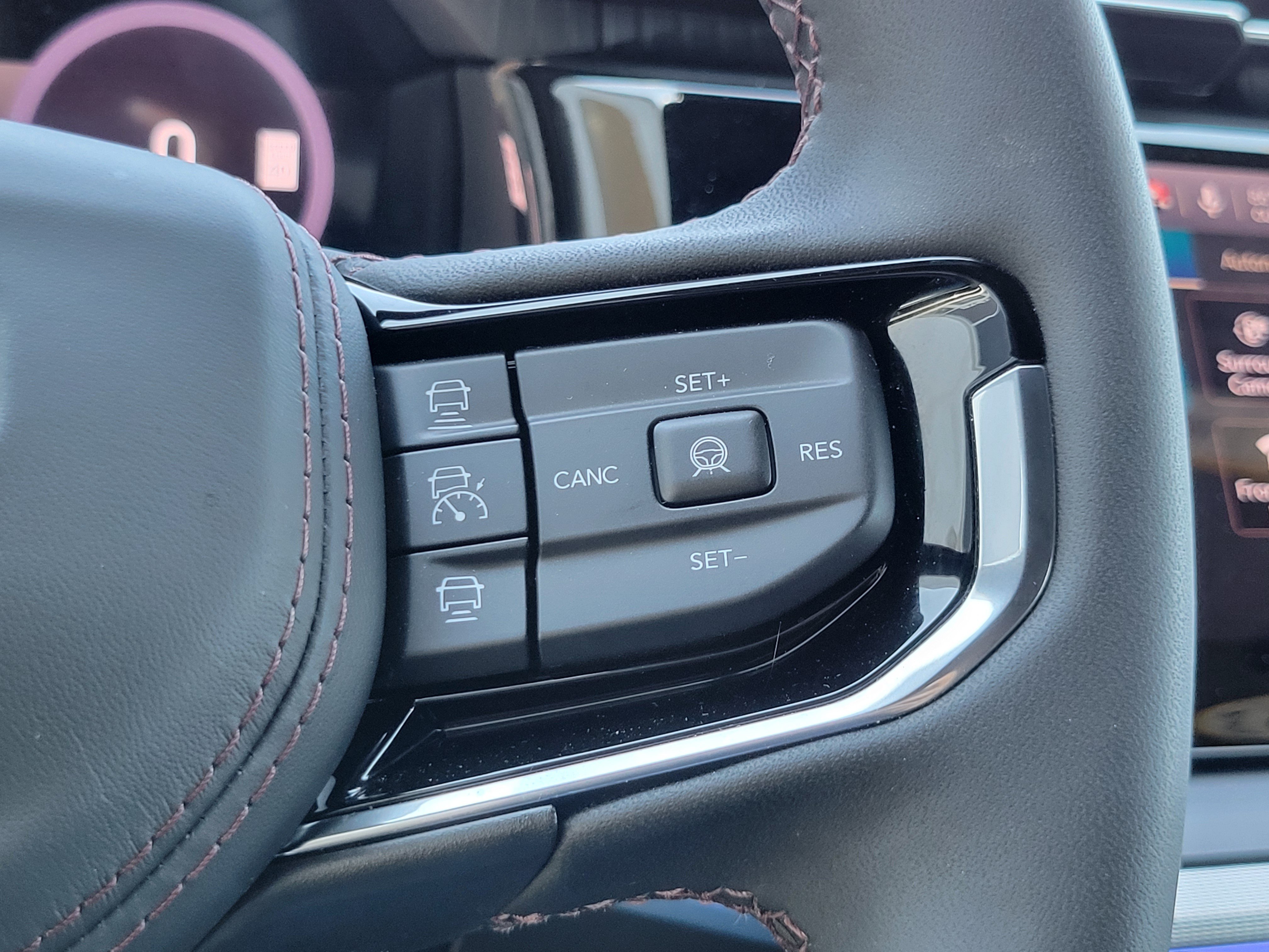 Used 2025 Jeep Wagoneer S Launch Edition AWD/4WD image 14