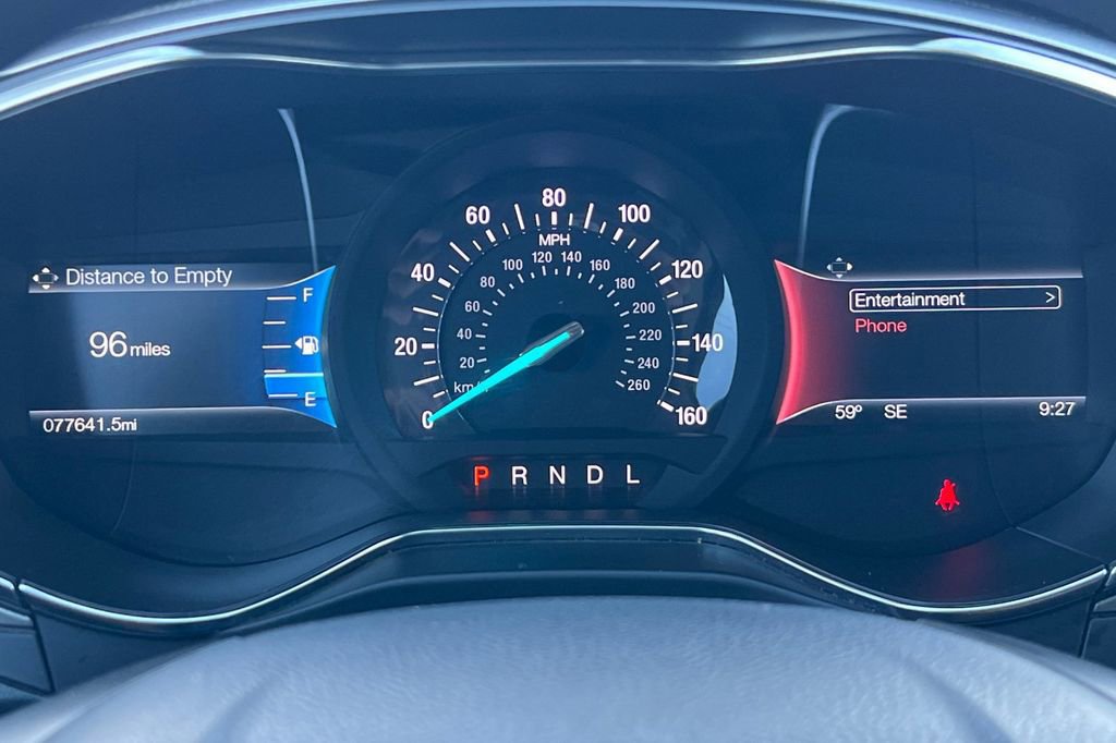 Used 2017 Ford Fusion SE w/ Fusion SE Technology Package image 26