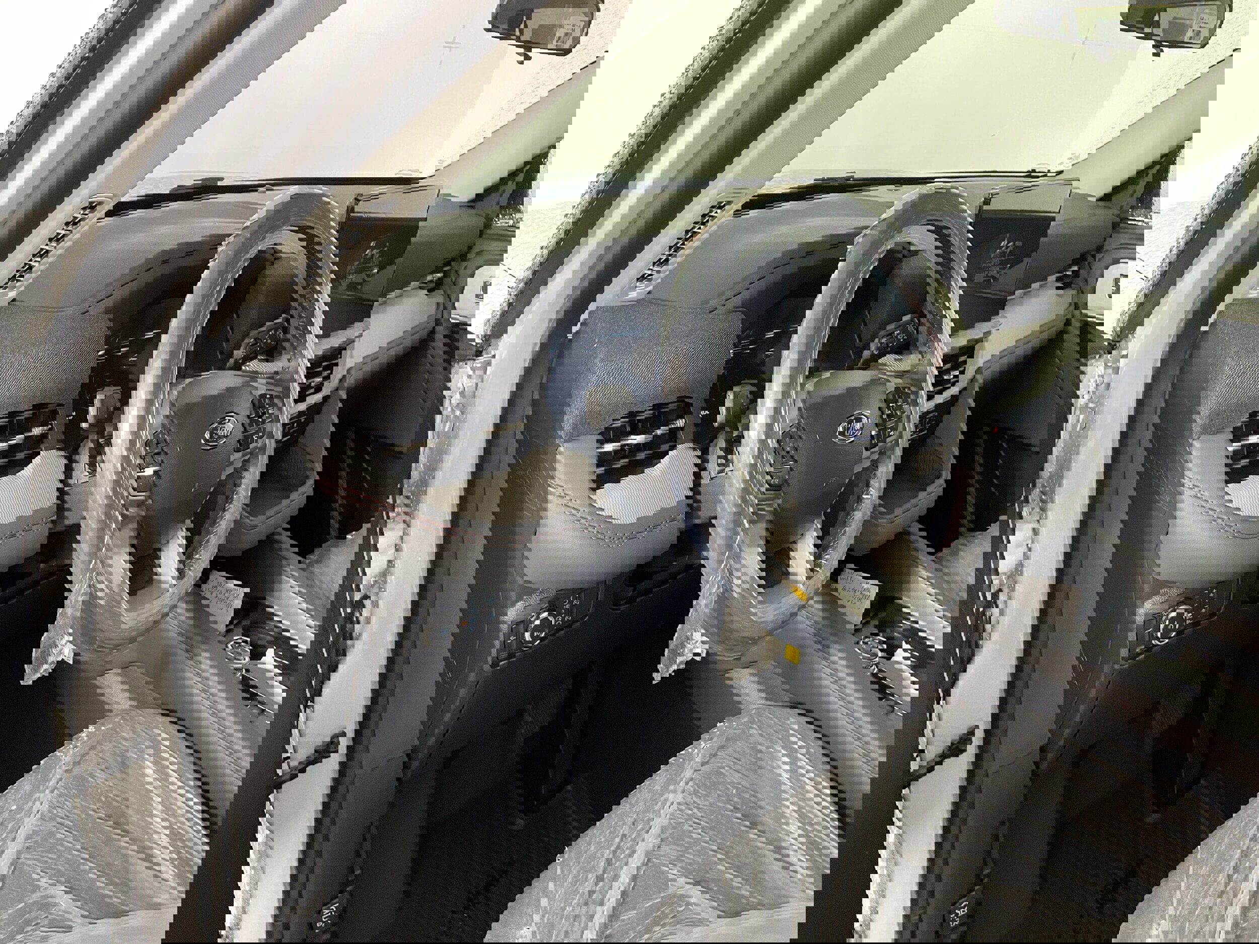 New 2026 Ford Explorer Active w/ Active Comfort Package image 2