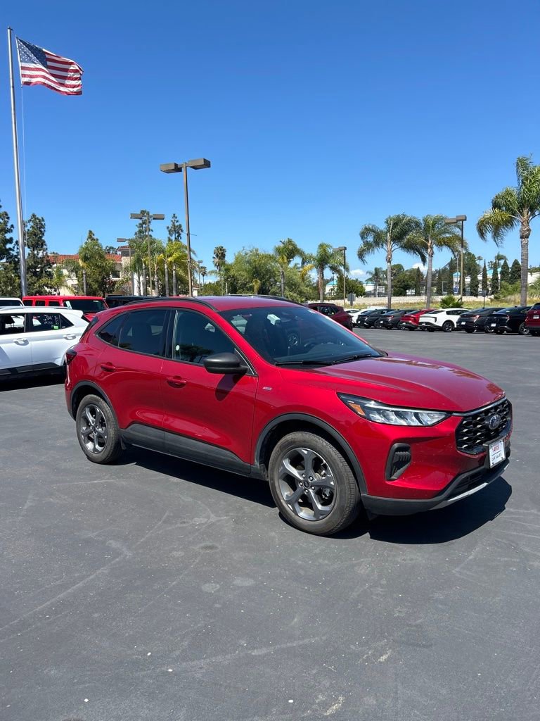 Used 2025 Ford Escape ST-Line AWD/4WD image 6
