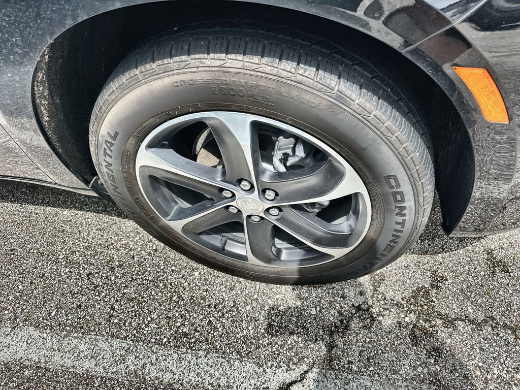 Used 2022 Buick Enclave Essence w/ Sport Touring Edition image 4