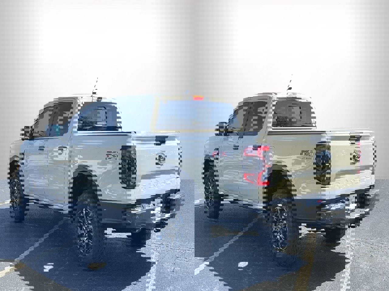 New 2025 Ford Ranger XLT w/ FX4 Off-Road Package image 22