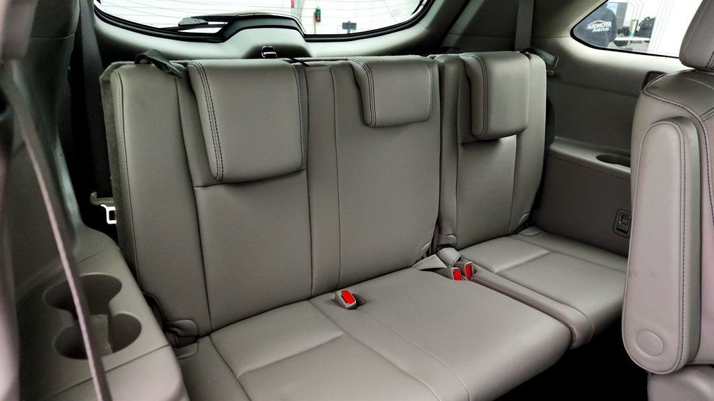 Used 2018 Toyota Highlander XLE FWD image 24