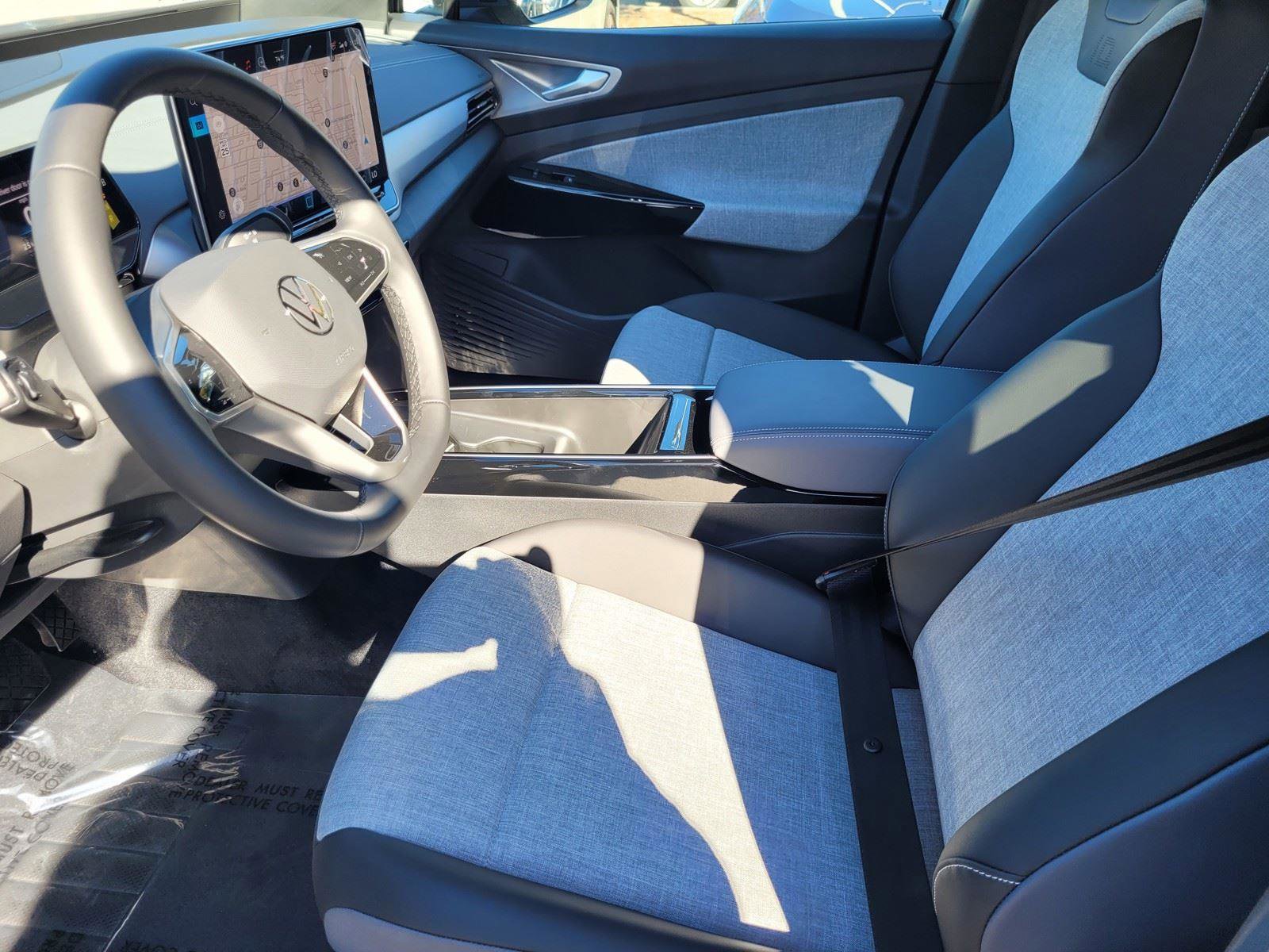 New 2025 Volkswagen ID.4 Pro RWD image 16