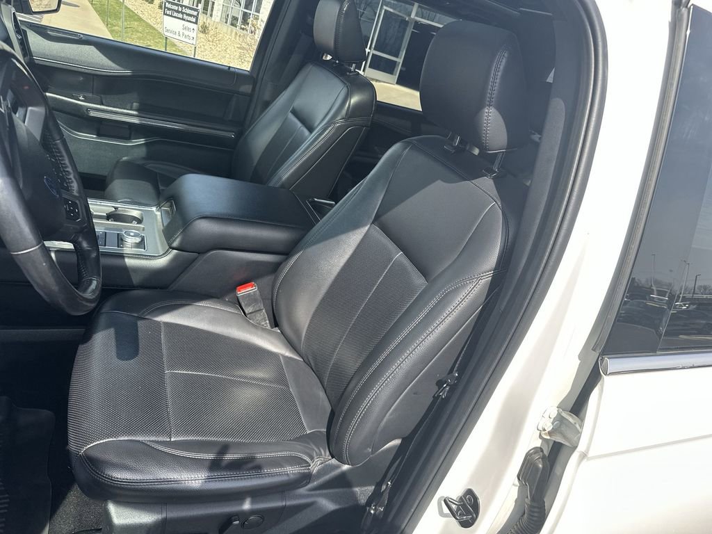 Used 2021 Ford Expedition Max XLT image 14